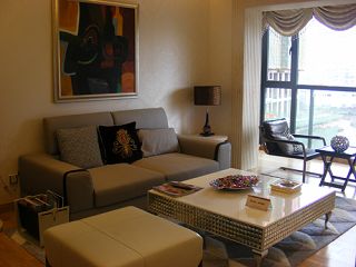 b_65047892.jpg